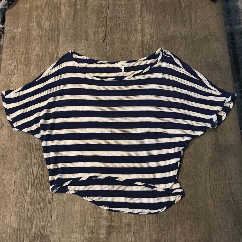 Like new, Off the shoulder/open neck Pac Sun top